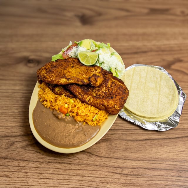 Platillo De Milanesa Empanizada.